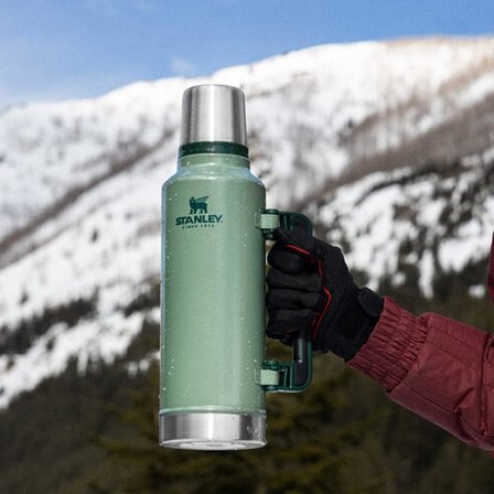 Stanley Classic Legendary Vakumlu Çelik Termos, Yeşil (Hammertone Green), 2.3 Litre