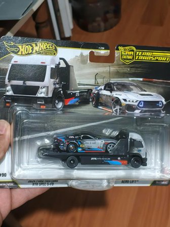 Hot Wheels Premium Car Culture Team Transport 2024 Ford Mustang Rtr Spec 5-Fd & Aero Lift