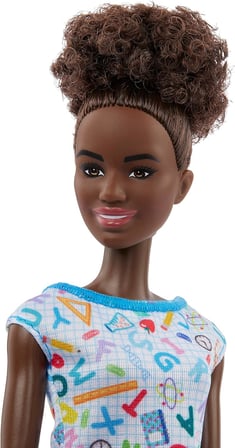 Barbie শিক্ষক পুতুল (12 ইঞ্চি) কিউট স্কুল সাপ্লাই প্রিন্ট ফ্যাশন, গোলাপী ব্যালে ফ্ল্যাট জুতা এবং নোট