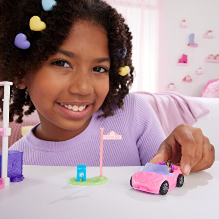 Hyf42 | Mini Barbieland Convertible