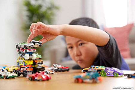 Hot Wheels 20'Li Araba Seti, 1:64 Ölçekli Araçlardan Oluşur, Koleksiyonerler Ile 3 Yaş Ve Üzeri Dxy5