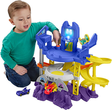 Fisher-Price Dc Batwheels Oyuncak Araba Yarışı Pisti Oyun Seti, Işıklar Ve Sesler Ile Fırlatma Ve Ya