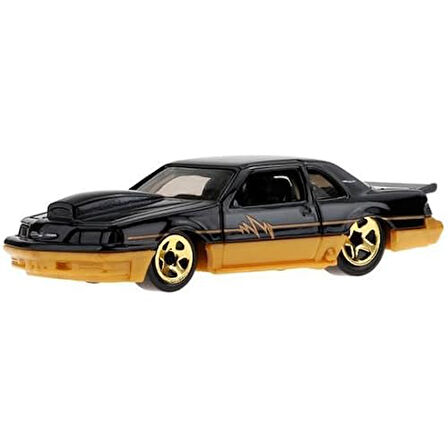Hot Wheels Tekli Arabalar Matt And Debbie Hay'S 1988 Pro Street Thunderbird Hkj80