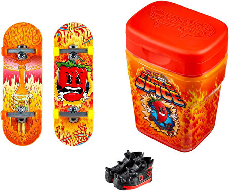 Hot Wheels 2 Kaykay Ve Bir Çift Ayakkabılı Kaykaylar. - Çeşitli Modeller