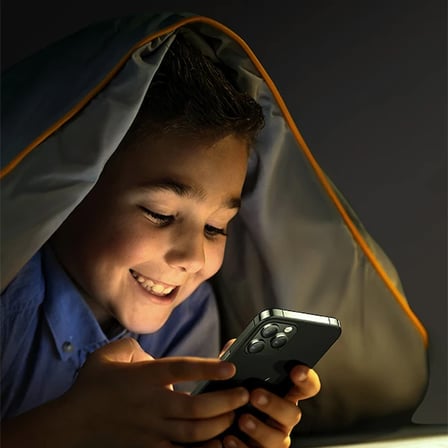 ALLY İPhone 12 Pro Max Anti -Blue Green Light Göz Korumalı Tempered Full Ekran Koruyucu-(5775)