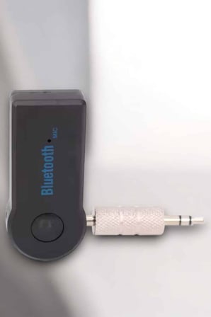 Bluetooth Araç Kiti Bt  Aux Çıkışlı Tüm Araçlara Uyumlu
