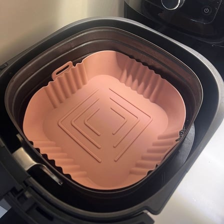 Renkli Isıya Dayanıklı Yıkanılabilir Silikon Fırın Ve Airfryer Kare Model Pişirme Matı 20 Cm (5372)