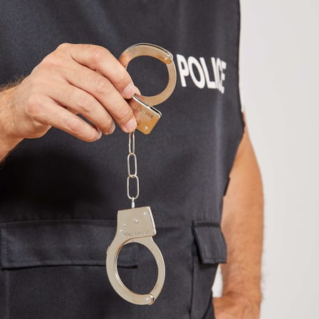 Metal Malzemeden İmal Anahtarlı Oyuncak Polis Kelepçesi (5372)