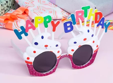 Happy Birthday Yazılı Beyaz Fuşya Renk Parti Gözlüğü x cm ()
