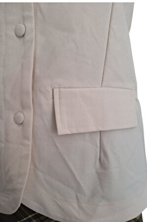 GALLERY VISKON ESNEK DÜĞME DETAYLI KREM RENGİ SIFIR YAKA SIFIR KOL DÜZ SADE KADIN YELEK