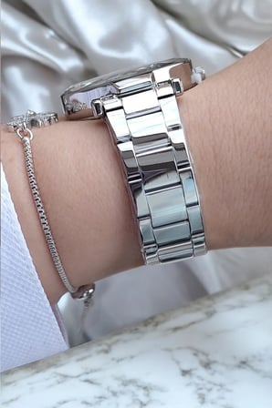 Kesme Camlı 33 mm Metalik Şık Kadın Kol Saati, Zirkon Taşlı Bileklik Hediyeli