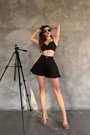 Geniş Paça Püsküllü Denim Kadın Mini Şort