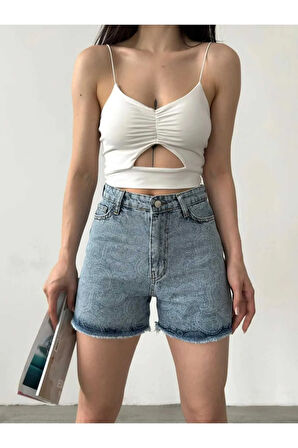 Paçası Püsküllü Kadın Kot Şort