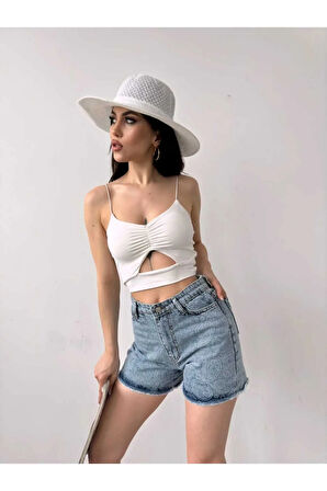 Paçası Püsküllü Kadın Kot Şort