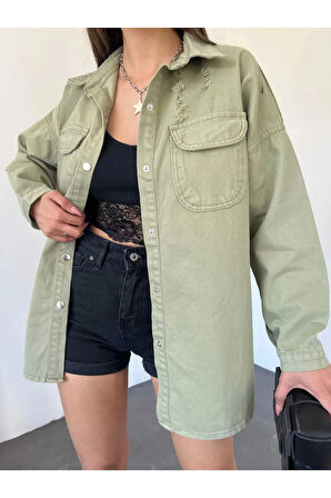 Çift Cepli Yırtık Efektli Oversize Denim Kadın Gömlek Ceket
