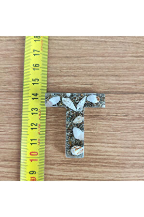 ""T"" HARFİ - Kıyı Esintisi Harf Anahtarlık (A–Z) – Gerçek Deniz Kabuğu, Kum ve Şeffaf Epoksi– El Y