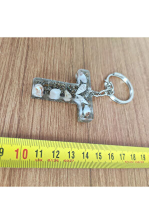 ""T"" HARFİ - Kıyı Esintisi Harf Anahtarlık (A–Z) – Gerçek Deniz Kabuğu, Kum ve Şeffaf Epoksi– El Y