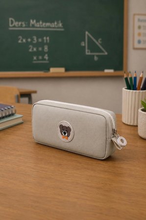 NEMO BAGS Unisex Açık Vizon Kalemlik, Tek Gözlü Kalem Kutusu, Ayıcık Logolu, 20x10x3cm