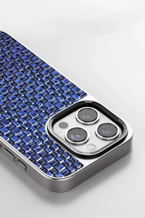Venco Apple iPhone 15 Pro Max Brand Kapak - Gümüş