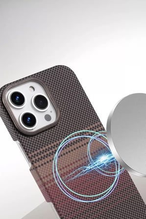 Newface Apple iPhone 16 Pro Max Vega Magsafe Kapak - Yeşil