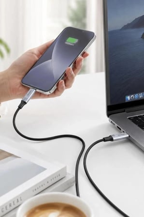 Özel Üretim Torima Şarj Kablosu Type-C to Lightning 3.0A U15 Siyah Bağlantı Mobil İletişim