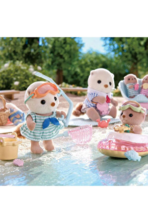 Kız Erkek Çocuk Oyuncak 5804 Sylvanian Families Su Samuru Kız Kardeşler ve Şnorkel Seti +3 yaş Kız E
