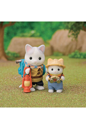 Kız Erkek Çocuk Oyuncak 5763 Sylvanian Families Heyecanlı Keşif Seti Latte Kedi Abi ve Bebek +4 yaş