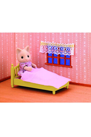 5146 Sylvanian Families Yetişkin Karyola Seti (figürler dahil değildir) +3 yaş Kız Erkek Çocuk Oyunc