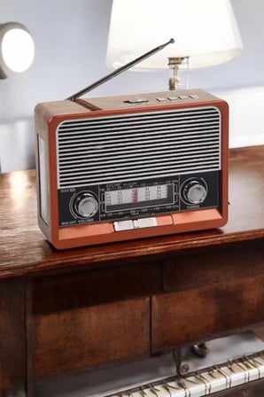 Nostaljik Radyo USB,AUX Ve SD Kart Girişli Bluetooth Bağlantılı -