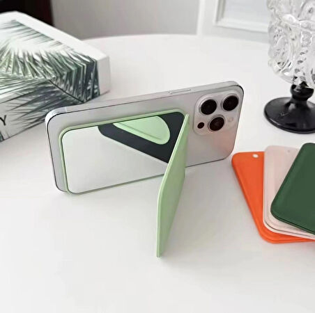 Apple iPhone 11 Pro Max Uyumlu Aynalı Magsafe Kartlık