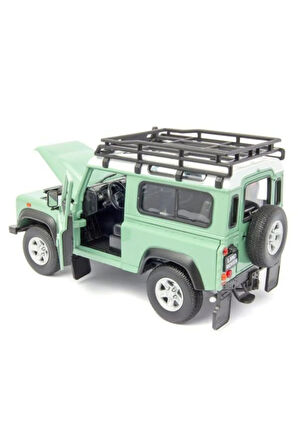 Land Rover Defender 1984 Model Araba 1:24 Ölçek Koleksiyon Yeşil