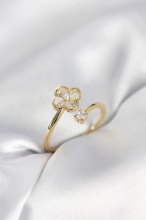 Gold Renk Zirkon Taşlı Yonca Model Kadın Yüzük 5886