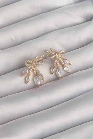 Pirinç Gold Renk Zirkon Taşlı Fiyonk Küpe 5886