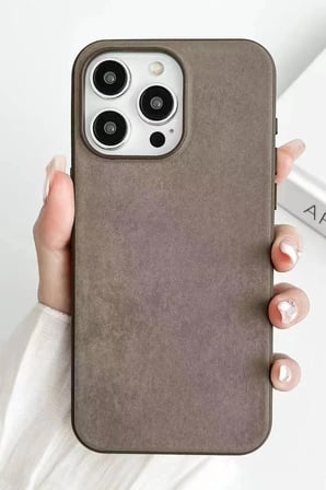 Uray store Apple iPhone 15 Pro Max Kılıf Karen Magsafe Kapak - Kahverengi