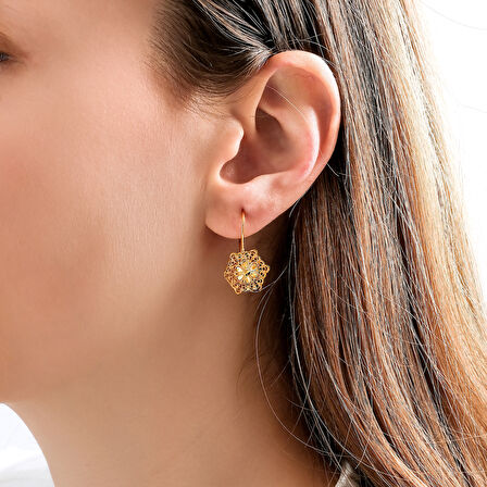 Altın Gül Model Küpe