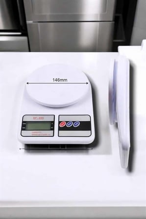 Net LCD Ekran ve Otomatik Kapanma Özelliği ile Uzun Ömürlü Dijital Mutfak Tartısı -