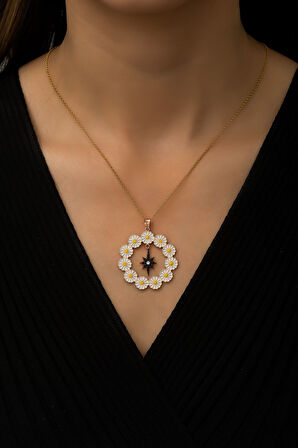 Papatya Çemberi Siyah Kutup Yıldızı Sallantılı Gümüş Kolye Uvps100513