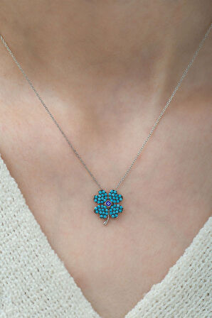 925 Ayar Rodyum Kaplama Taşlı Gümüş Yonca Kolye