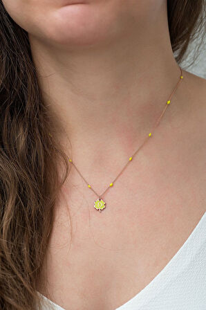 925 Ayar Yonca Modeli Sarı Nano Lazer Mineli Gümüş D Harf Kolye