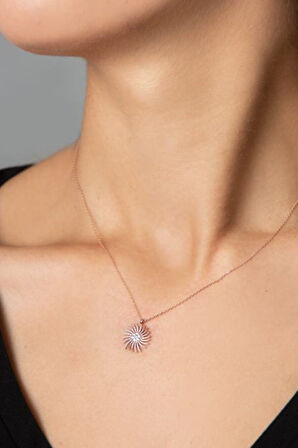 925 Ayar Gümüş Zirkon Taşlı Güneş Kolye