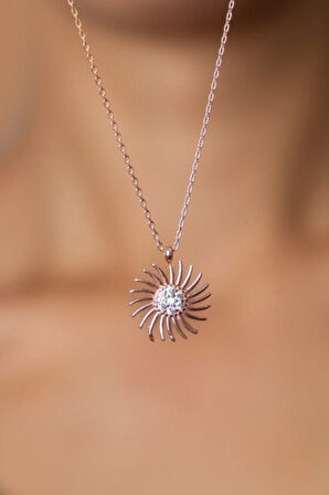 925 Ayar Gümüş Zirkon Taşlı Güneş Kolye