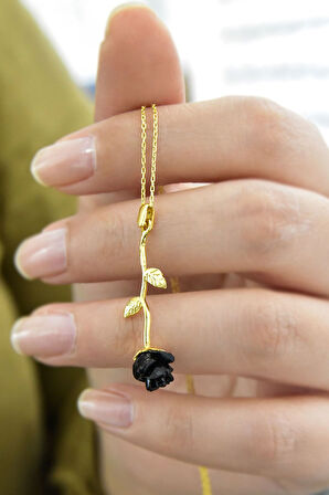 925 Ayar Gümüş Gold Kaplama Kara Gül Kolye