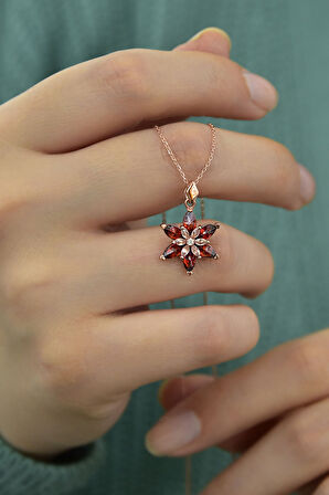 925 Ayar Gümüş Rose Kaplma Tepelikli Kırmızı Lotus Kolye