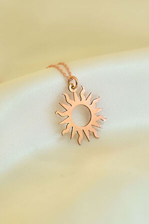 925 Ayar Gümüş Rose Kaplama Plaka Kesim Kadın Güneş Kolye