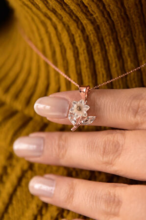 925 Ayar Gümüş Rose Kaplama Sedef Manolya Kadın Kolye