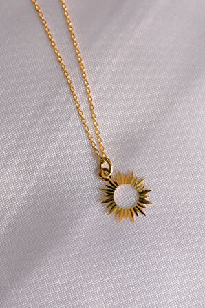 925 Ayar Gümüş Altın Kaplama Kristal Kesim Güneş Kadın Kolye