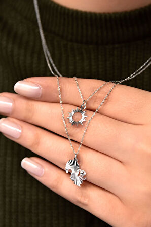 925 Ayar Gümüş Rodyum Kaplama Kristal Kesim Güneş Ve Sincap Asansörlü Kolye