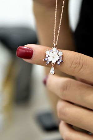 925 Ayar Gümüş Rose Kaplama Manolya Çiçeği Kolye