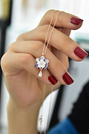 925 Ayar Gümüş Rose Kaplama Manolya Çiçeği Kolye