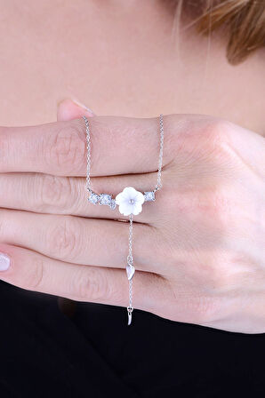 925 Ayar Gümüş Rodyum Kaplama Manolya Çiçeği Kolye